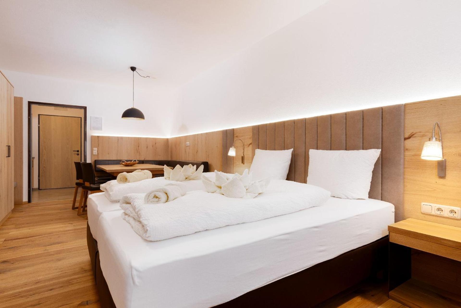 Appartement Krippenstein Mit Indoorpool Und Sauna Bad Goisern Zewnętrze zdjęcie